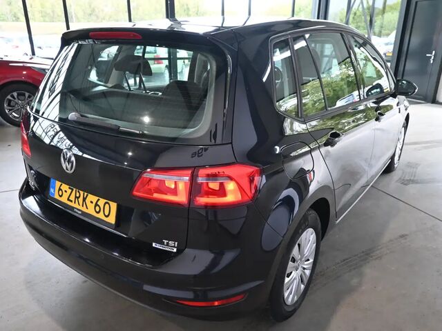 Фольксваген Гольф Спортсван 2015 у Європі на Automoto.ua Чорний Фольксваген Гольф Спортсван, об'ємом двигуна 1.2 л та пробігом 145 тис. км за 11582 $, фото 9 на Automoto.ua