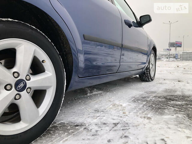 Форд Фокус, Универсал 2003 - 2007 C-MAX 2.0 i 16V