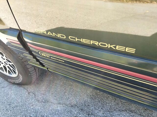 Джип Гранд Чероки 1995 в Европе на Automoto.ua Зеленый Джип Гранд Чероки, объемом двигателя 5.22 л и пробегом 187 тыс. км за 9342 $, фото 13 на Automoto.ua