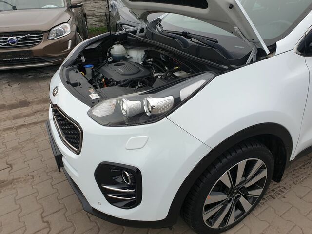 Белый Киа Sportage, объемом двигателя 1.69 л и пробегом 79 тыс. км за 15256 $, фото 9 на Automoto.ua