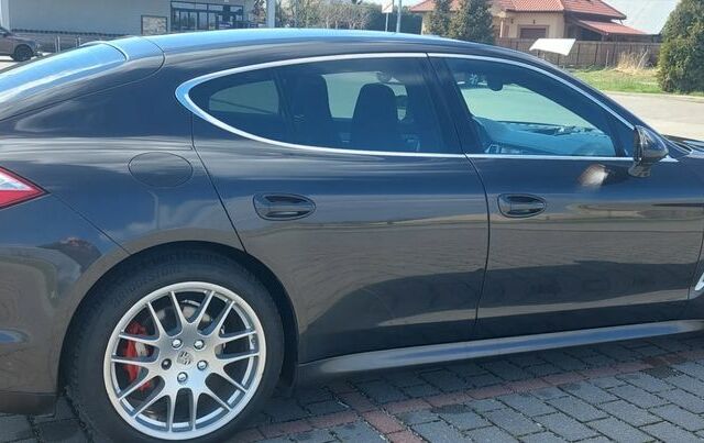 Порше Panamera, об'ємом двигуна 4.81 л та пробігом 189 тис. км за 17214 $, фото 13 на Automoto.ua