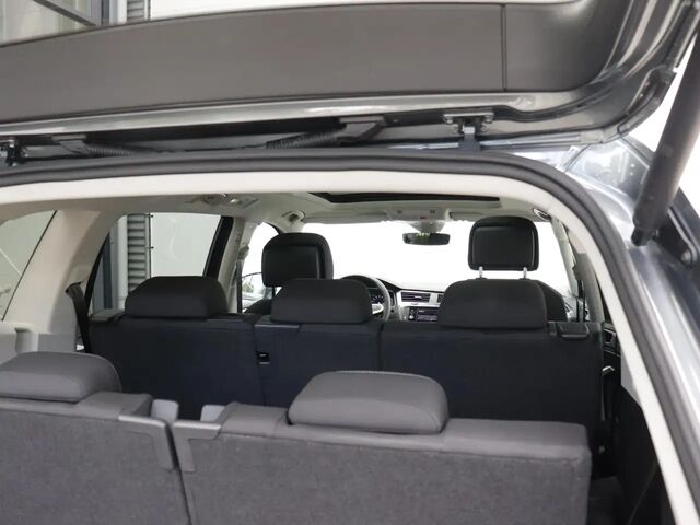 Фольксваген Tiguan Allspace 2024 у Європі на Automoto.ua Сірий Фольксваген Tiguan Allspace, об'ємом двигуна 1.5 л та пробігом 14 тис. км за 52257 $, фото 6 на Automoto.ua