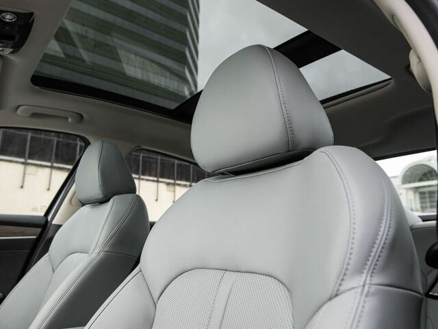 Kia K5 2023 салон Фотографии салона новой Kia K5 2023