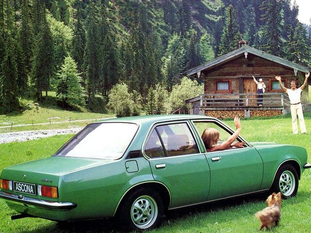 Опель Аскона, Седан 1978 - 1981 2,0 Berlina