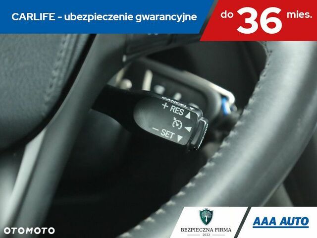 Тойота Авенсіс, об'ємом двигуна 2 л та пробігом 171 тис. км за 9719 $, фото 17 на Automoto.ua