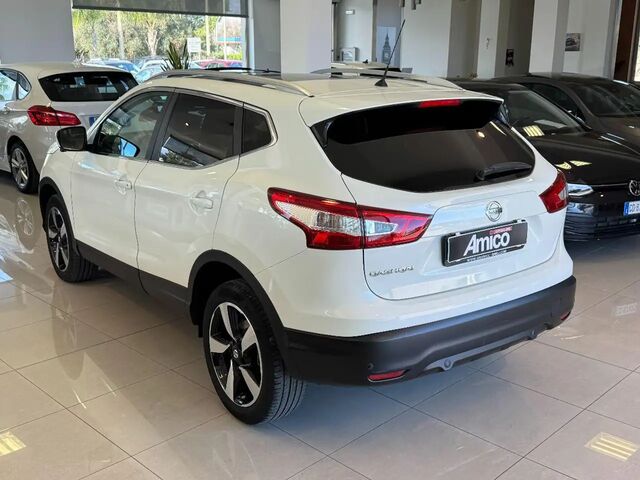 Ниссан Кашкай 2016 в Европе на Automoto.ua Белый Ниссан Кашкай, объемом двигателя 1.6 л и пробегом 100 тыс. км за 15761 $, фото 5 на Automoto.ua