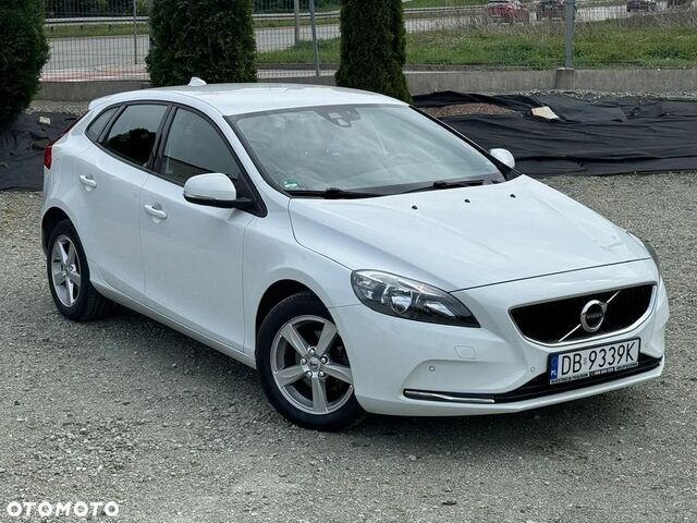 Вольво V40, об'ємом двигуна 1.97 л та пробігом 145 тис. км за 12289 $, фото 4 на Automoto.ua