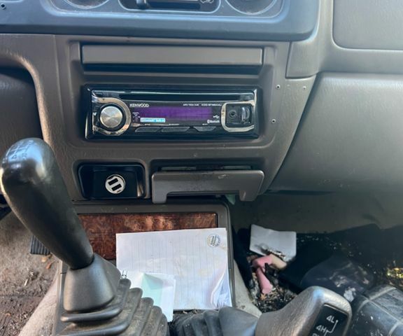 Міцубісі Паджеро 1999 у Європі на Automoto.ua Синій Міцубісі Паджеро, об'ємом двигуна 2.97 л та пробігом 250 тис. км за 1750 $, фото 11 на Automoto.ua