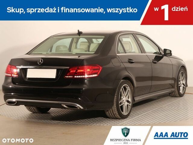 Мерседес Е-Клас, об'ємом двигуна 2.14 л та пробігом 99 тис. км за 20086 $, фото 5 на Automoto.ua