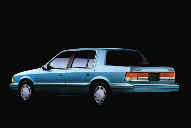 Плимут Эклейм, Седан 1989 - 1995 3.0 i V6