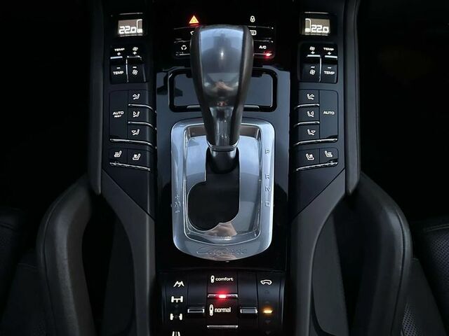 Порше Cayenne, об'ємом двигуна 2.97 л та пробігом 77 тис. км за 47819 $, фото 26 на Automoto.ua