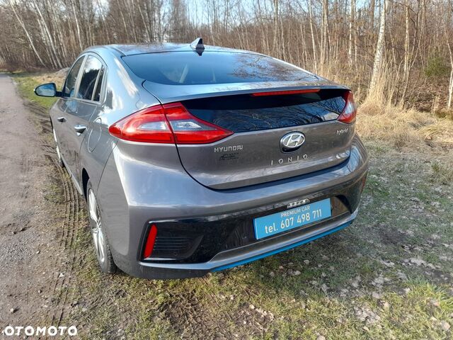 Хендай Ioniq, объемом двигателя 1.58 л и пробегом 146 тыс. км за 12009 $, фото 4 на Automoto.ua