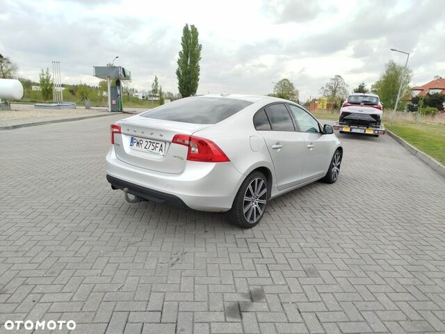 Вольво С60, об'ємом двигуна 1.56 л та пробігом 203 тис. км за 4212 $, фото 3 на Automoto.ua