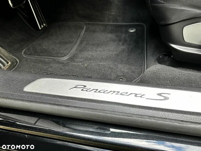 Порше Panamera, об'ємом двигуна 3 л та пробігом 267 тис. км за 24838 $, фото 33 на Automoto.ua