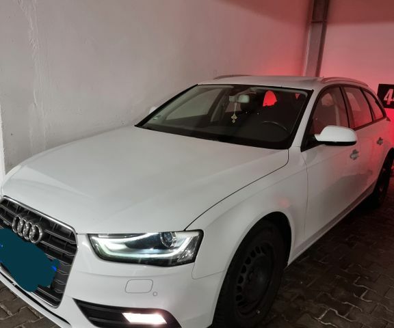 Білий Ауді A4 Allroad, об'ємом двигуна 1.97 л та пробігом 160 тис. км за 21687 $, фото 12 на Automoto.ua