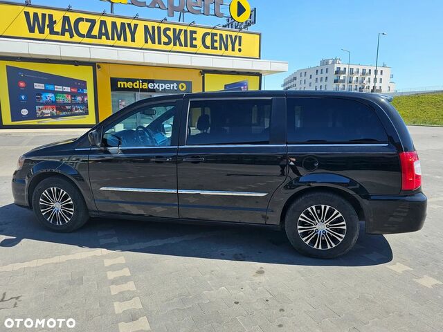 Крайслер Town & Country, об'ємом двигуна 3.61 л та пробігом 183 тис. км за 12419 $, фото 17 на Automoto.ua