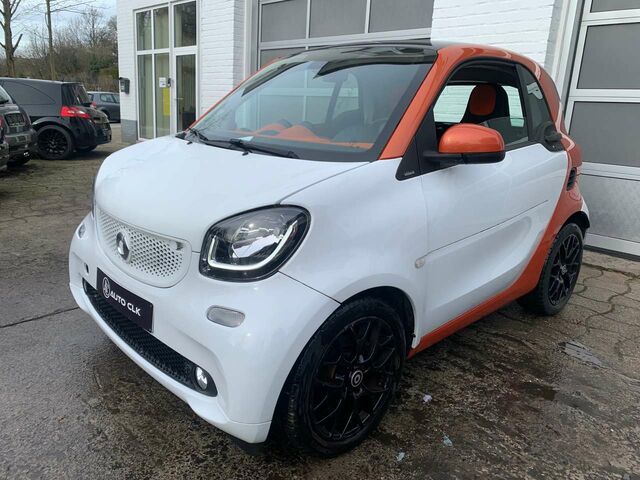 Білий Смарт Fortwo, об'ємом двигуна 1 л та пробігом 74 тис. км за 10753 $, фото 4 на Automoto.ua