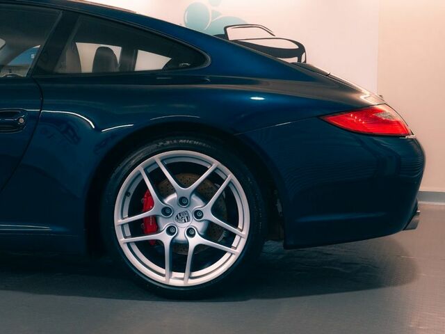 Синій Порше 911, об'ємом двигуна 3.8 л та пробігом 62 тис. км за 73290 $, фото 5 на Automoto.ua