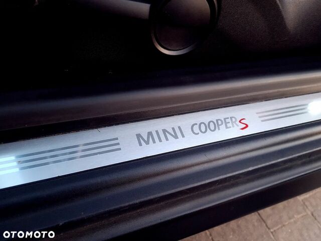 Міні Cooper S, об'ємом двигуна 1.6 л та пробігом 169 тис. км за 5810 $, фото 37 на Automoto.ua