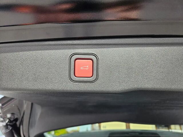 Джип Avenger 2025 в Европе на Automoto.ua Черный Джип Avenger, объемом двигателя 1.2 л и пробегом 10 тыс. км за 31312 $, фото 14 на Automoto.ua