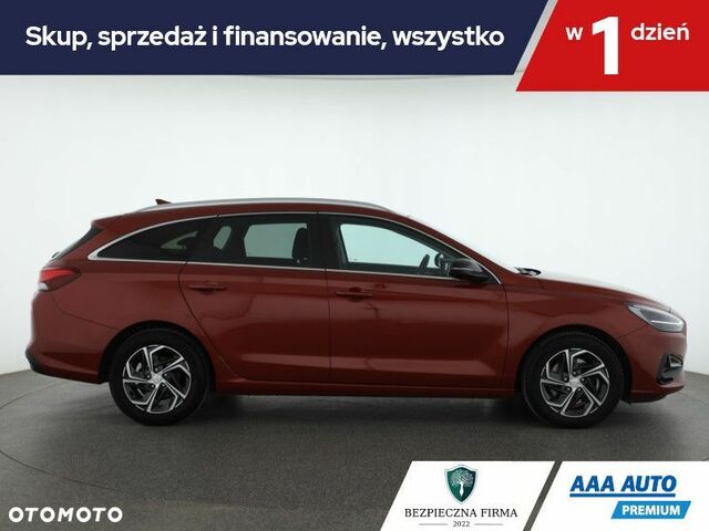 Хендай i30, объемом двигателя 1 л и пробегом 28 тыс. км за 18359 $, фото 6 на Automoto.ua