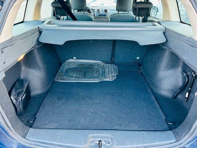 Дачія Logan 2014 у Європі на Automoto.ua Синій Дачія Logan, об'ємом двигуна 1.15 л та пробігом 240 тис. км за 3100 $, фото 9 на Automoto.ua