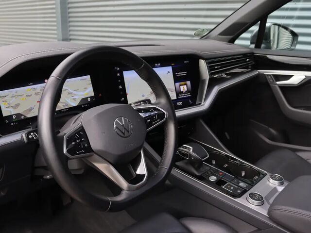 Фольксваген Туарег 2021 у Європі на Automoto.ua Сірий Фольксваген Туарег, об'ємом двигуна 3 л та пробігом 70 тис. км за 60611 $, фото 9 на Automoto.ua