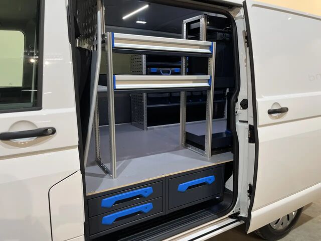 Фольксваген T6.1 Transporter 2021 у Європі на Automoto.ua Білий Фольксваген T6.1 Transporter, об'ємом двигуна 1.97 л та пробігом 127 тис. км за 30939 $, фото 13 на Automoto.ua