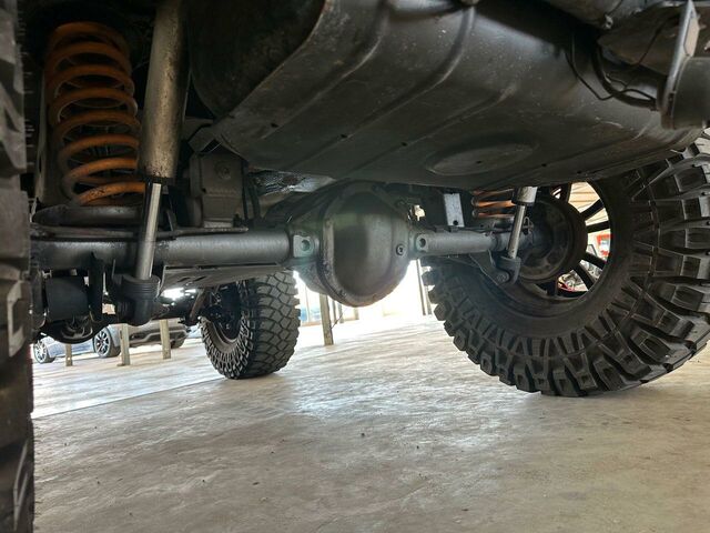 Джип Wrangler 1999 у Європі на Automoto.ua Чорний Джип Wrangler, об'ємом двигуна 3.96 л та пробігом 150 тис. км за 24900 $, фото 13 на Automoto.ua