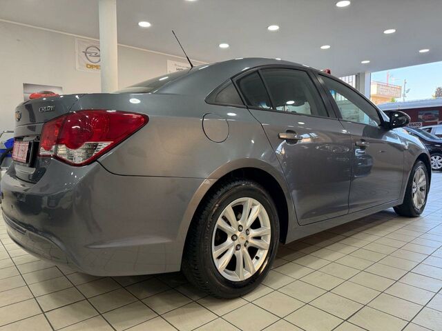 Шевроле Круз 2013 в Европе на Automoto.ua Серый Шевроле Круз, объемом двигателя 1.8 л и пробегом 192 тыс. км за 4200 $, фото 2 на Automoto.ua