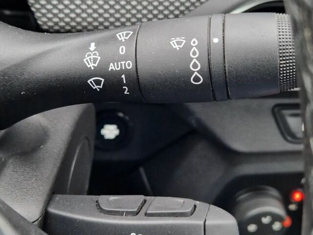 Дачия Логан 2021 в Европе на Automoto.ua Белый Дачия Логан, объемом двигателя 0.9 л и пробегом 141 тыс. км за 36900 $, фото 34 на Automoto.ua
