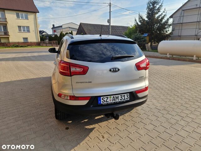 Кіа Sportage, об'ємом двигуна 1.69 л та пробігом 238 тис. км за 8164 $, фото 7 на Automoto.ua