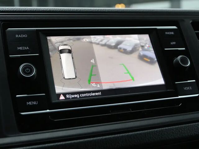 Фольксваген Крафтер 2022 в Европе на Automoto.ua Белый Фольксваген Крафтер, объемом двигателя 1.97 л и пробегом 37826 тыс. км за 45920 $, фото 9 на Automoto.ua