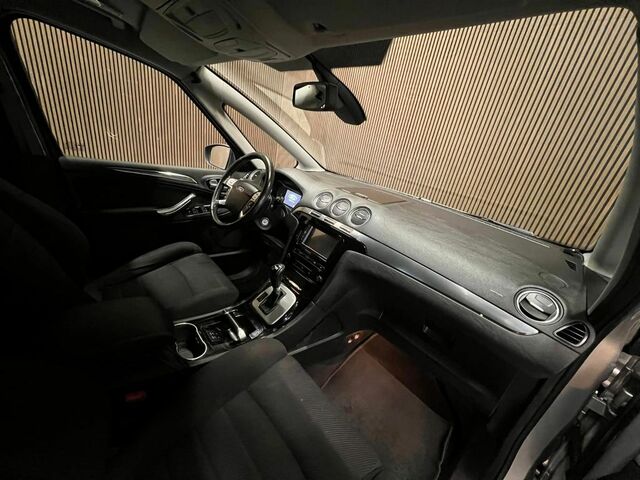 Серый Форд С-Макс, объемом двигателя 2 л и пробегом 393 тыс. км за 4560 $, фото 20 на Automoto.ua