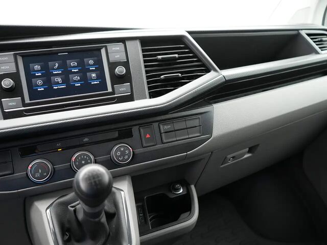 Фольксваген T6.1 Transporter 2024 в Европе на Automoto.ua Белый Фольксваген T6.1 Transporter, объемом двигателя 1.97 л и пробегом 35 тыс. км за 35272 $, фото 7 на Automoto.ua