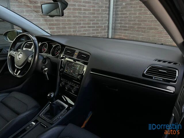 Фольксваген Гольф 2016 у Європі на Automoto.ua Сірий Фольксваген Гольф, об'ємом двигуна 1.2 л та пробігом 162 тис. км за 12799 $, фото 11 на Automoto.ua