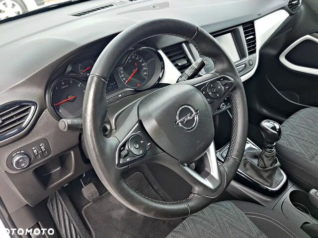 Опель Crossland X, объемом двигателя 1.2 л и пробегом 45 тыс. км за 14233 $, фото 8 на Automoto.ua