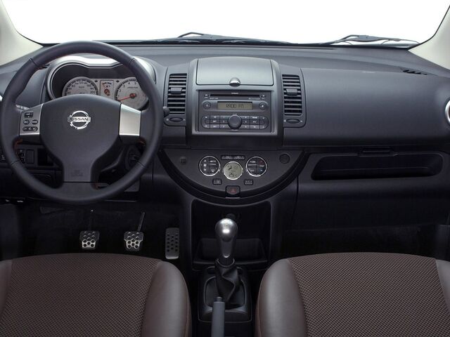 Ниссан Ноут, Хэтчбек 2005 - 2013 1.5 i 16V 4WD AT (109 Hp)