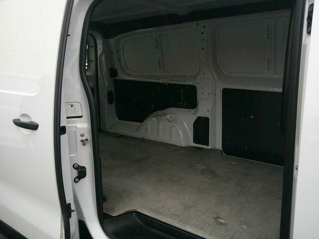 Тойота Proace Verso 2022 у Європі на Automoto.ua Тойота Proace Verso, об'ємом двигуна 2 л та пробігом 135 тис. км за 13940 $, фото 2 на Automoto.ua