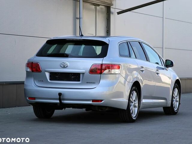 Тойота Авенсис, объемом двигателя 1.8 л и пробегом 187 тыс. км за 9892 $, фото 5 на Automoto.ua