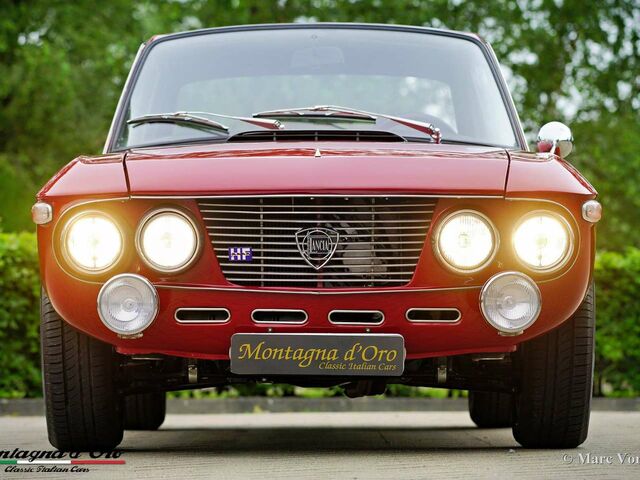 Красный Лянча Fulvia, объемом двигателя 1.3 л и пробегом 83 тыс. км за 75458 $, фото 1 на Automoto.ua