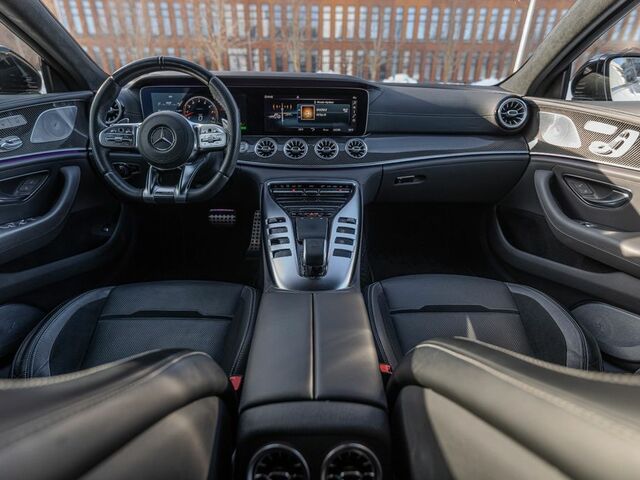 Серый Мерседес AMG GT, объемом двигателя 3 л и пробегом 44 тыс. км за 97712 $, фото 10 на Automoto.ua