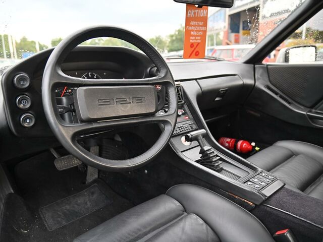 Порше 928 1980 у Європі на Automoto.ua Порше 928, об'ємом двигуна 4.61 л та пробігом 136 тис. км за 18990 $, фото 9 на Automoto.ua