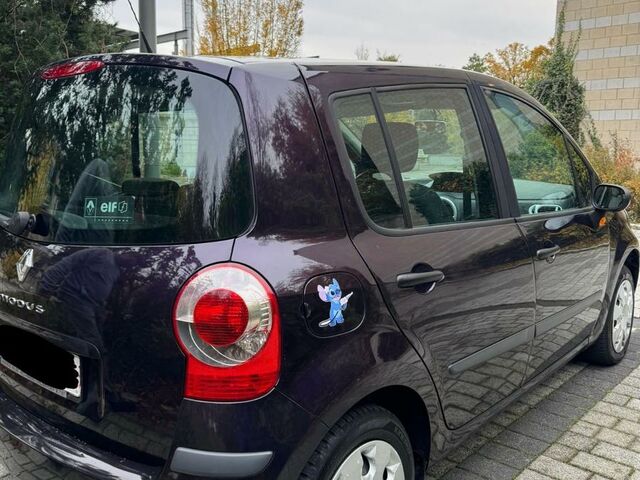 Рено Модус 2006 у Європі на Automoto.ua Синій Рено Модус, об'ємом двигуна 1.15 л та пробігом 126 тис. км за 1650 $, фото 1 на Automoto.ua