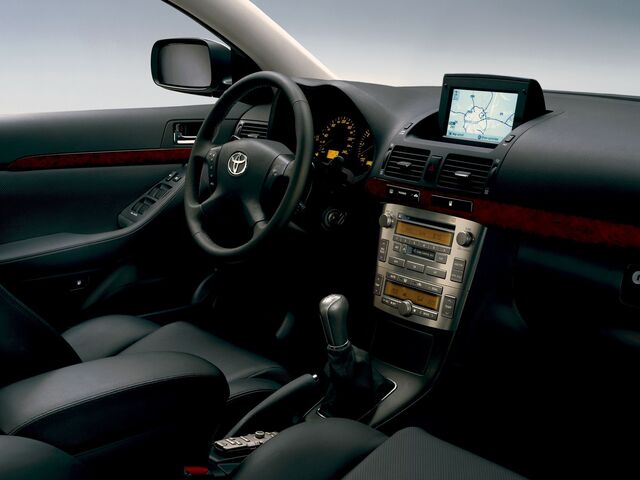 Тойота Авенсис, Хэтчбек 2002 - 2002 Hatch II 1.6 VVT-i