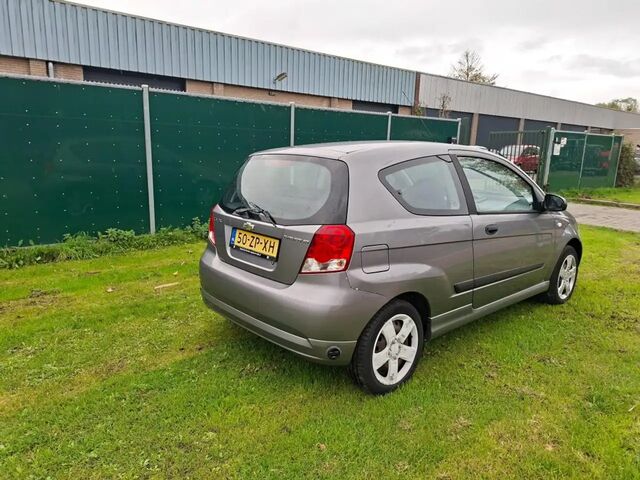 Шевроле Калос 2008 в Европе на Automoto.ua Серый Шевроле Калос, объемом двигателя 1.15 л и пробегом 126 тыс. км за 1743 $, фото 7 на Automoto.ua