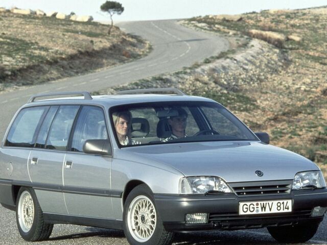 Опель Омега, Універсал 1986 - 1994 A Caravan 2.6 i