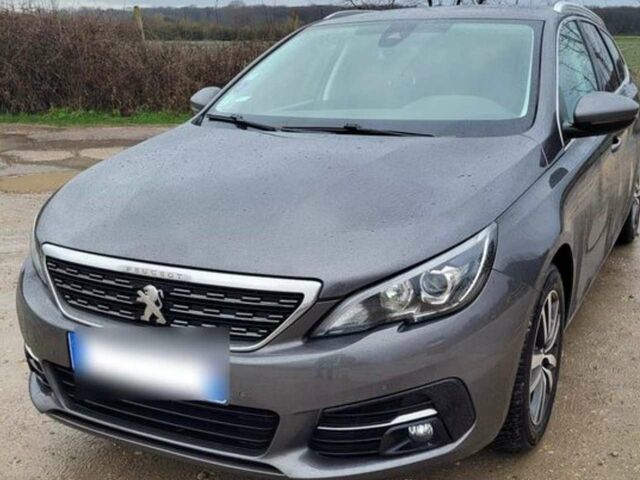 Сірий Пежо 308, об'ємом двигуна 1.2 л та пробігом 44 тис. км за 16146 $, фото 1 на Automoto.ua