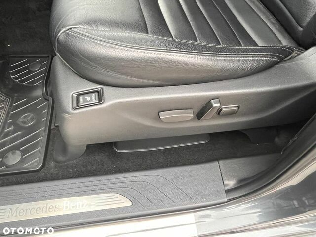 Мерседес X-Class 2019 в Европе на Automoto.ua Серый Мерседес X-Class, объемом двигателя 2.99 л и пробегом 69 тыс. км за 199260 $, фото 21 на Automoto.ua