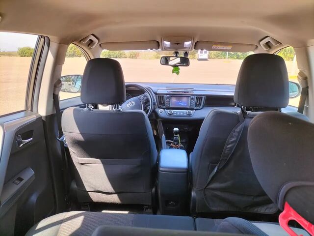 Тойота РАВ 4 2016 в Европе на Automoto.ua Бронзовый Тойота РАВ 4, объемом двигателя 2 л и пробегом 143 тыс. км за 17988 $, фото 6 на Automoto.ua